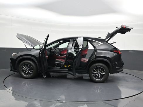 Used 2023 Lexus NX 250 FWD w/ Towing Package (2000 Lbs) image 33