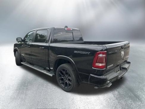 Used 2022 RAM 1500 Laramie AWD/4WD image 11