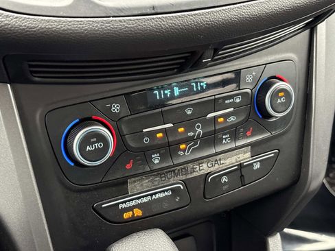 Used 2019 Ford Escape SE image 23