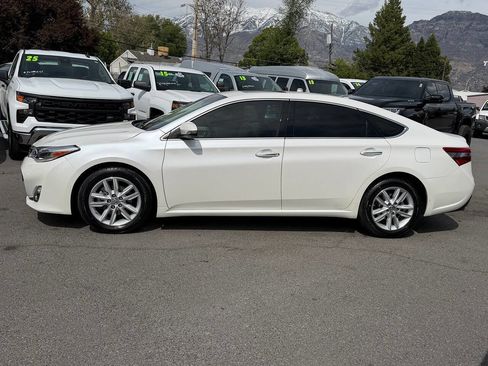 Used 2014 Toyota Avalon XLE Premium FWD image 12