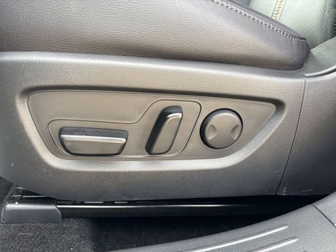 Used 2025 MAZDA CX-50 2.5 Hybrid w/ Premium Plus Pkg image 23