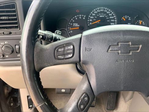 Used 2005 Chevrolet Tahoe LT w/ LT Preferred Equipment Group RWD image 21