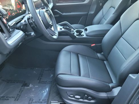 New 2026 Porsche Cayenne AWD/4WD image 21