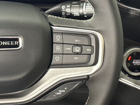 New 2026 Jeep Grand Wagoneer Limited AWD/4WD image 18