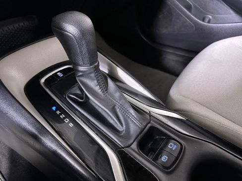 Used 2022 Toyota Corolla LE image 52