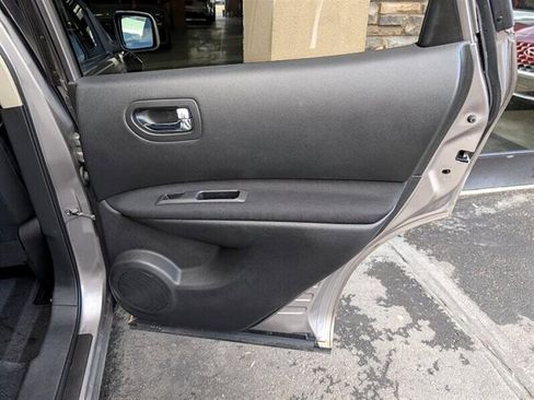 Used 2010 Nissan Rogue S w/ 360 Degree Value Pkg image 26