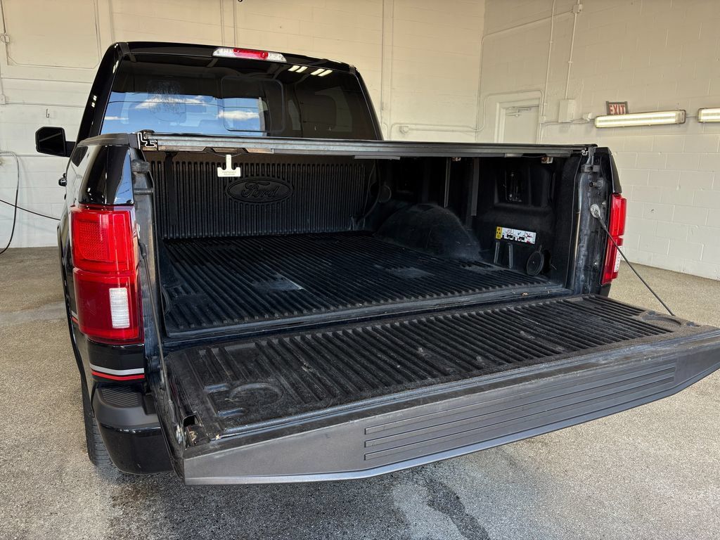 Used 2019 Ford F150 Lariat w/ Equipment Group 502A Luxury AWD/4WD image 24