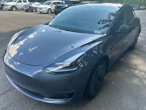 Used 2021 Tesla Model 3 Standard Range Plus RWD image 3