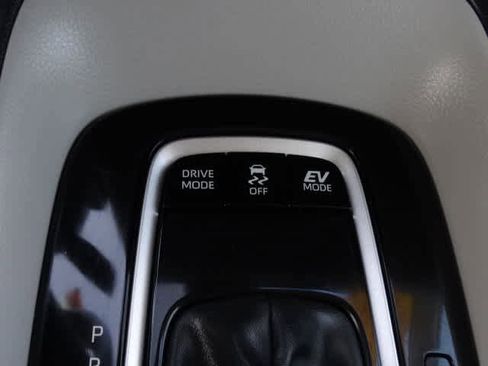 Used 2024 Toyota Corolla LE w/ LE Premium Package image 32