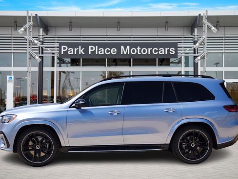 New 2026 Mercedes-Benz GLS 580 4MATIC image 3