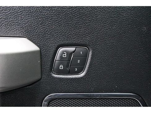 Used 2019 Ford F150 Lariat RWD image 21