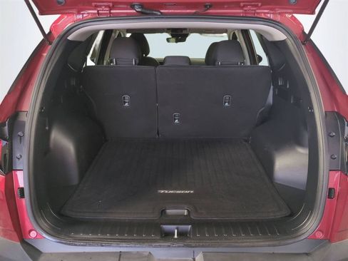 Used 2025 Hyundai Tucson SE FWD image 14