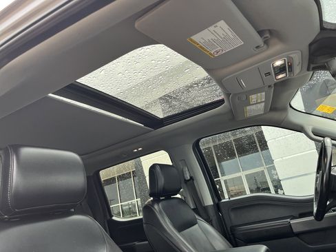 Used 2024 Ford F250 Lariat w/ Black Appearance Package image 18