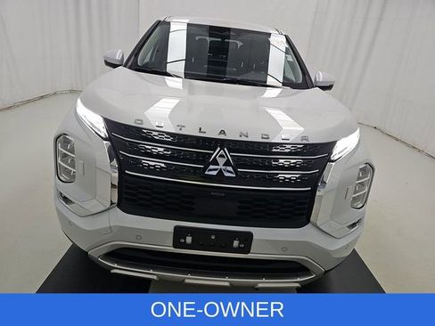 Used 2023 Mitsubishi Outlander SE image 5