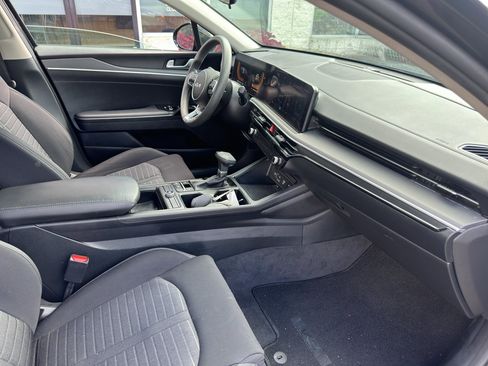 Used 2025 Kia K5 LXS FWD image 10