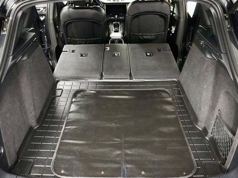 Used 2018 Porsche Macan image 53