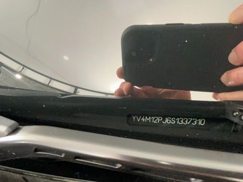 Used 2025 Volvo XC90 B5 Core image 31