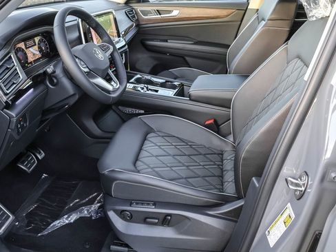 New 2026 Volkswagen Atlas SEL Premium R-Line image 24