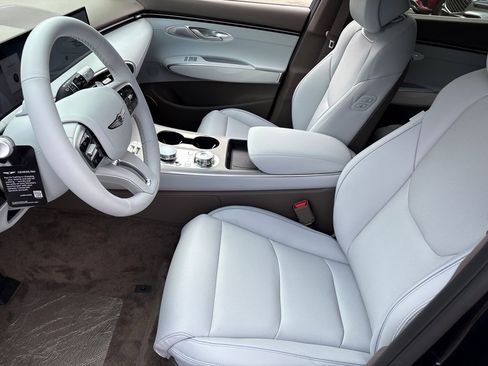 New 2026 Genesis GV70 2.5T Advanced image 7