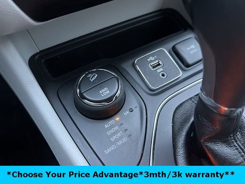 Certified 2021 Jeep Cherokee Latitude Lux w/ Trailer Tow Group image 59