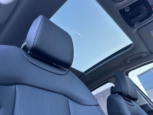 New 2026 Kia Sportage EX image 17