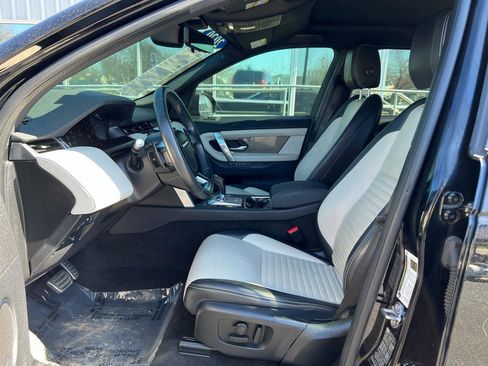 Used 2020 Land Rover Discovery Sport SE R-Dynamic image 11