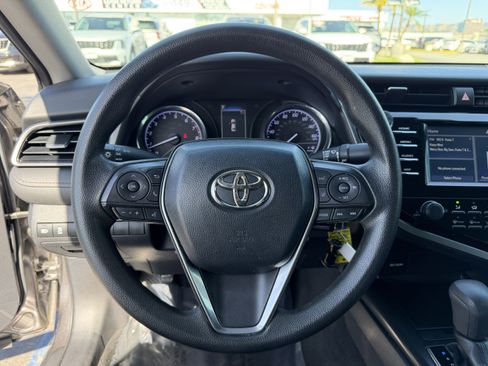 Used 2019 Toyota Camry LE w/ Carpet Mat Package FWD image 18