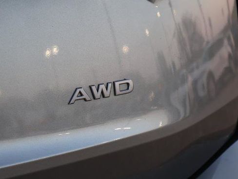 Certified 2025 Nissan Rogue SV image 8