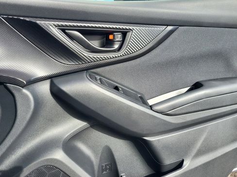 Used 2020 Subaru Crosstrek 2.0i image 17