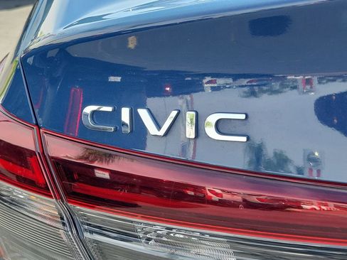 Used 2025 Honda Civic Sport image 26