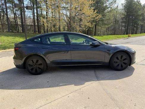 Used 2025 Tesla Model 3 Long Range RWD image 11