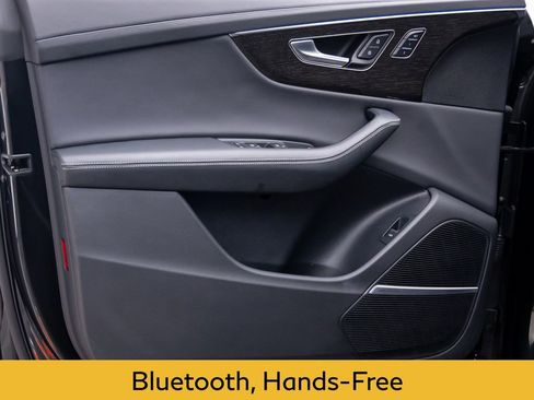 Used 2024 Audi Q8 Prestige w/ Prestige Package image 12