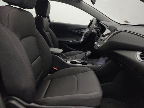 Used 2025 Chevrolet Malibu LS FWD image 21