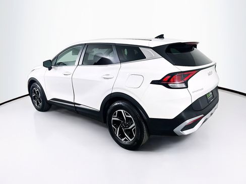 Used 2024 Kia Sportage LX image 5