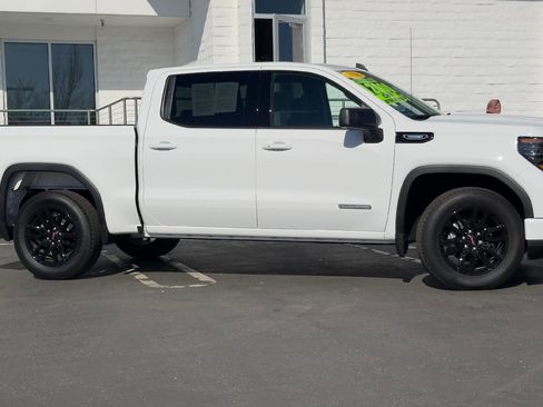 Used 2026 GMC Sierra 1500 Elevation image 3