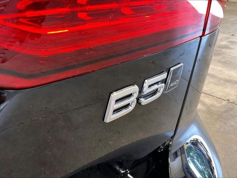 Used 2025 Volvo V60 B5 Cross Country Plus AWD/4WD image 25