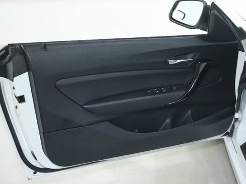 Used 2020 BMW 230i xDrive Convertible AWD/4WD image 15