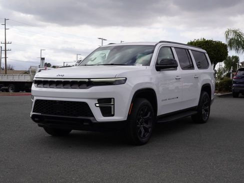 New 2026 Jeep Grand Wagoneer L Limited w/ Convenience Group I image 8