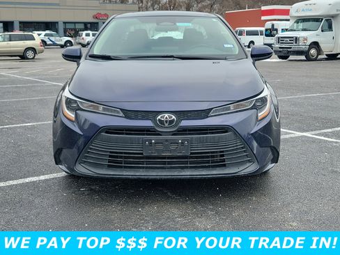 Used 2024 Toyota Corolla LE image 2