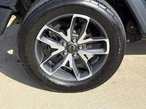 Used 2023 Jeep Wrangler Sport S image 10