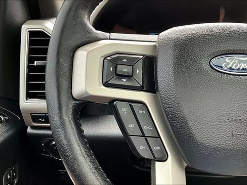 Used 2018 Ford F150 Lariat w/ Equipment Group 502A Luxury AWD/4WD image 12