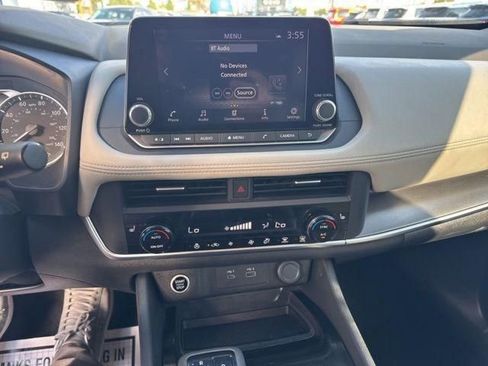 Used 2023 Nissan Rogue SV w/ SV Premium B Package image 23