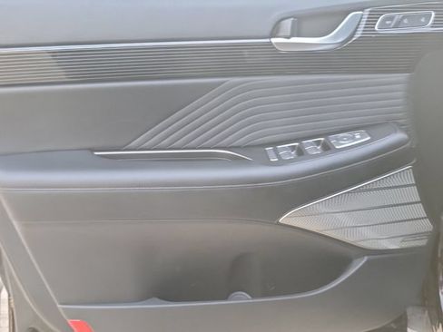 Used 2025 Hyundai Palisade Calligraphy AWD/4WD image 12