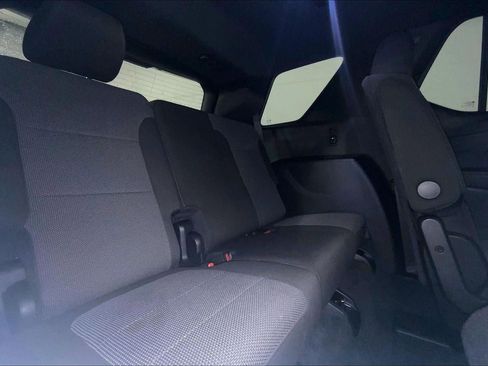 Used 2023 Chevrolet Traverse LT w/ Midnight/Sport Edition image 27