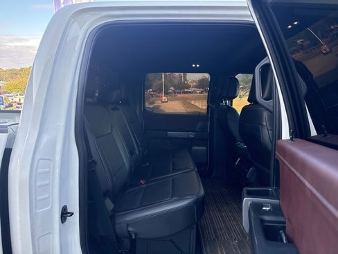 Used 2022 Ford F150 Lariat image 10