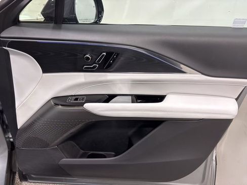 Certified 2024 Cadillac Lyriq Luxury image 30