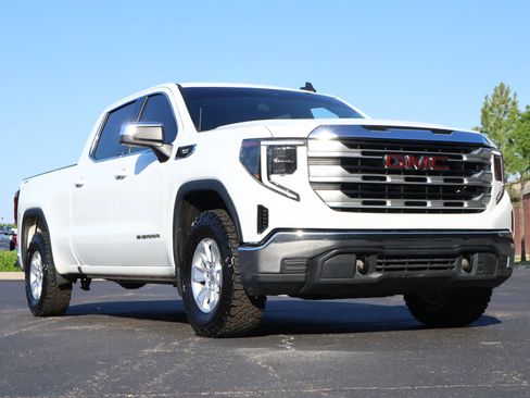 Used 2023 GMC Sierra 1500 SLE AWD/4WD image 1