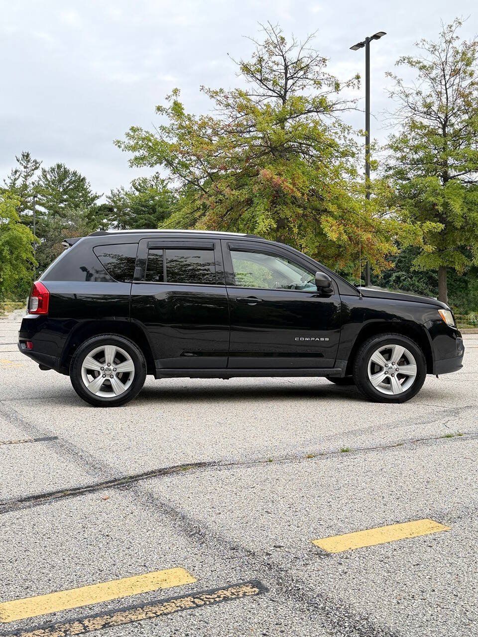 Used 2013 Jeep Compass Latitude AWD/4WD image 7