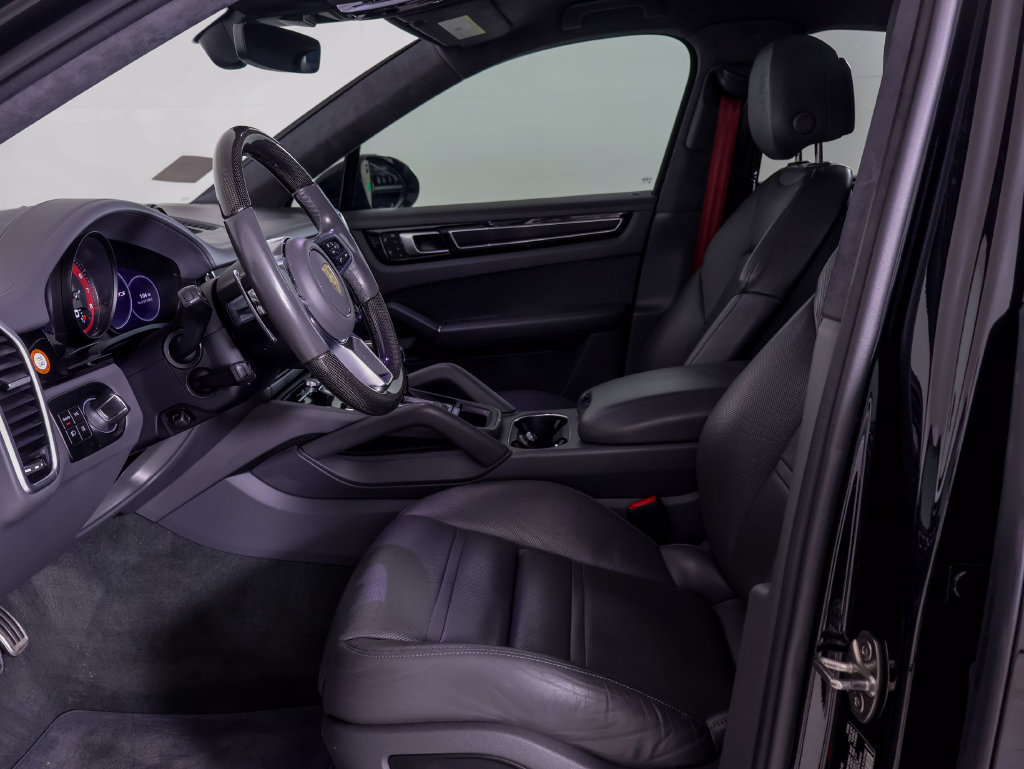 Certified 2023 Porsche Cayenne GTS w/ Premium Package Plus AWD/4WD image 5