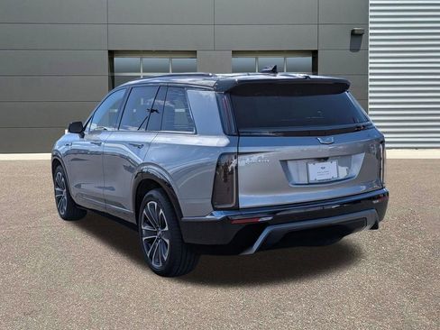 New 2026 Cadillac Vistiq Sport w/ LPO, Floor Liner Package AWD/4WD image 8